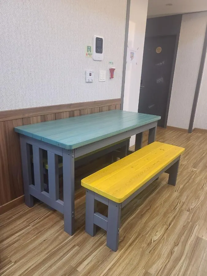 Treehouseunseo Guesthouse Inchon 2*,