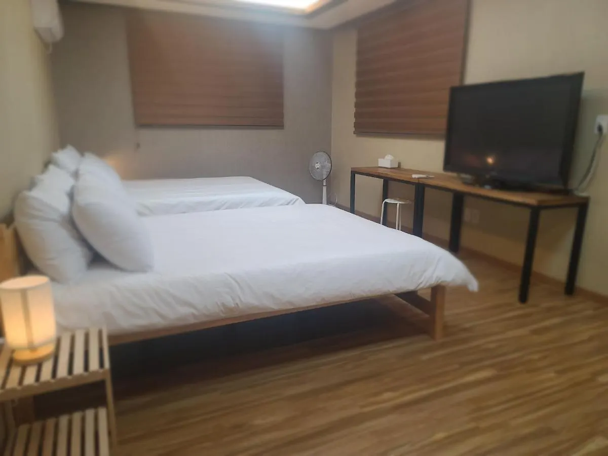 Treehouseunseo Guesthouse Inchon