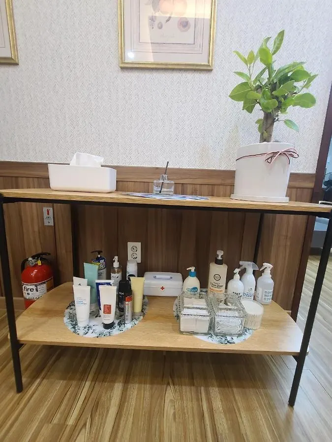 TreehouseUnseo GuestHouse Incheon